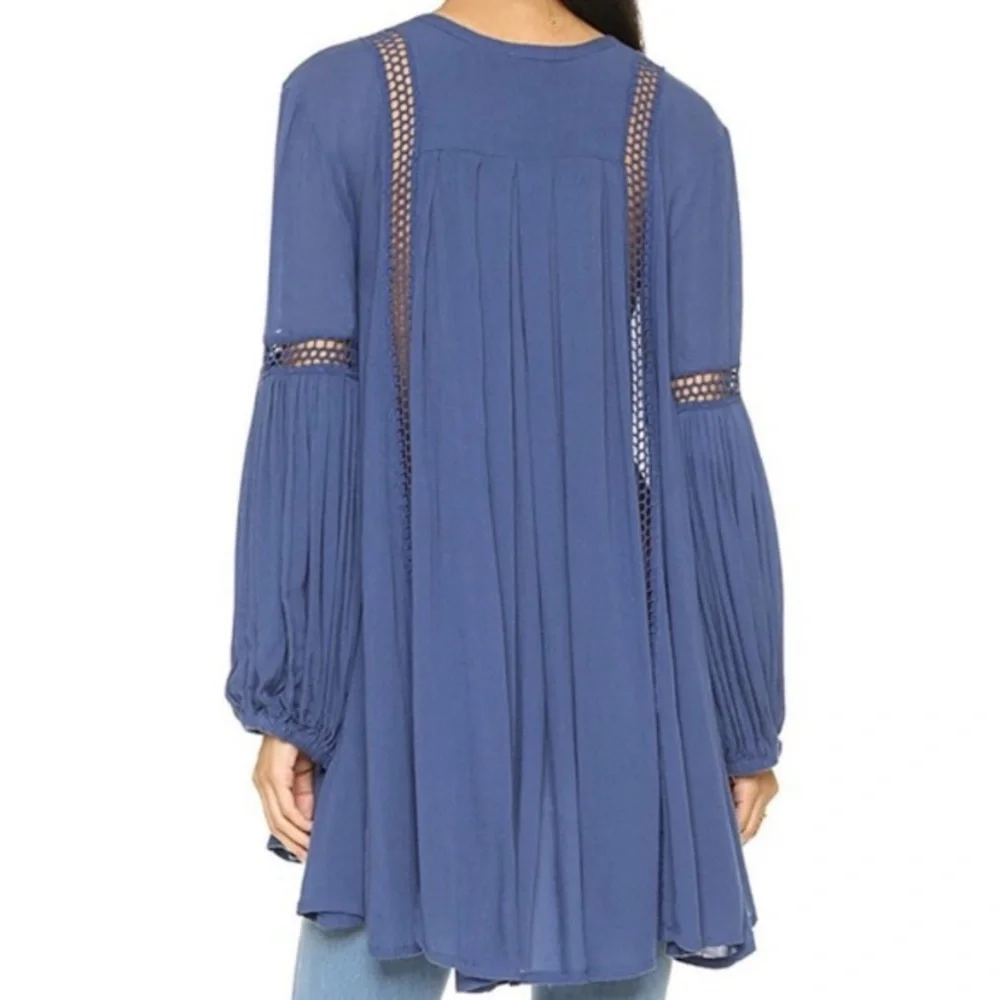 Free People Just Two of Us Crinkle Tunic in Washed Indigo - XS